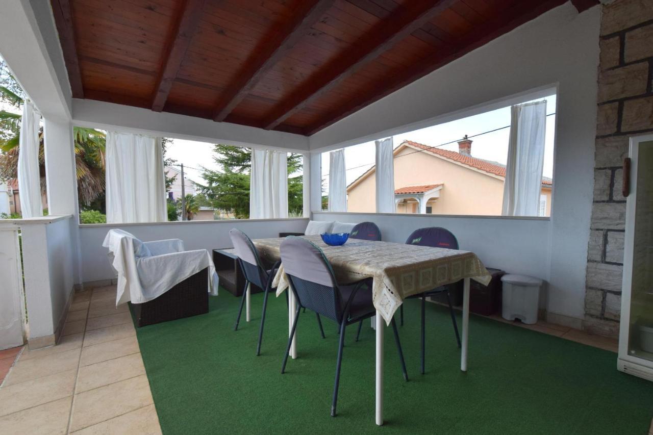 Apartment Angela Малинска Екстериор снимка